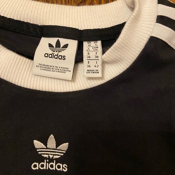 Adidas long sleeve shirt - Picture 3 of 3